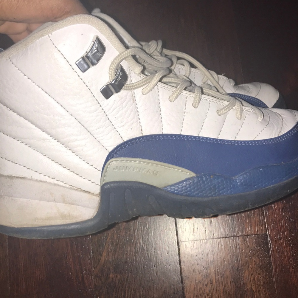Jordan 12 - Picture 2 of 3